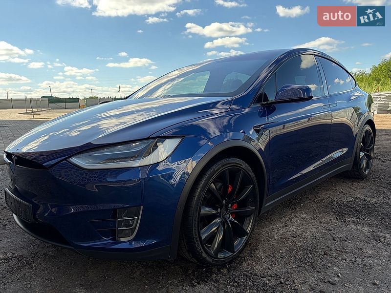 Позашляховик / Кросовер Tesla Model X 2019 в Києві