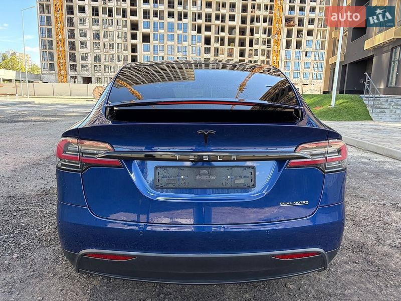 Позашляховик / Кросовер Tesla Model X 2019 в Києві