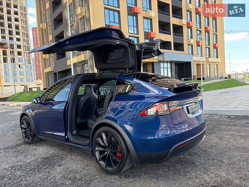 Позашляховик / Кросовер Tesla Model X 2019 в Києві