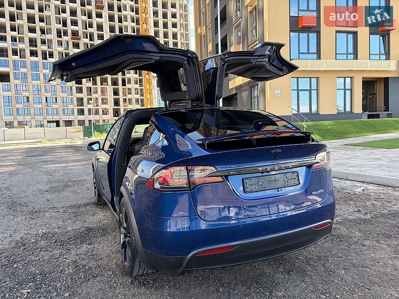 Позашляховик / Кросовер Tesla Model X 2019 в Києві