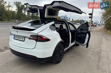 Tesla Model X  2016