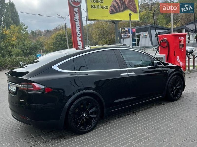 Позашляховик / Кросовер Tesla Model X 2018 в Черкасах