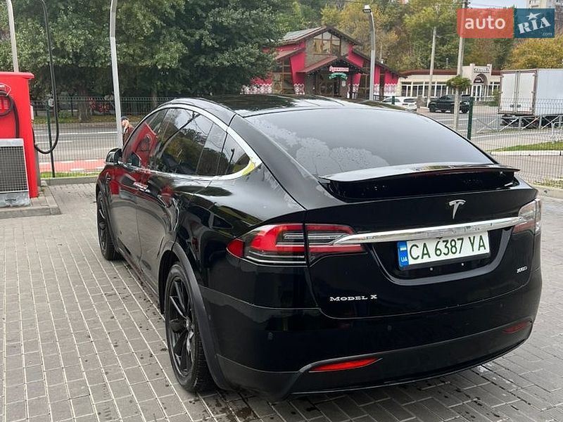 Позашляховик / Кросовер Tesla Model X 2018 в Черкасах
