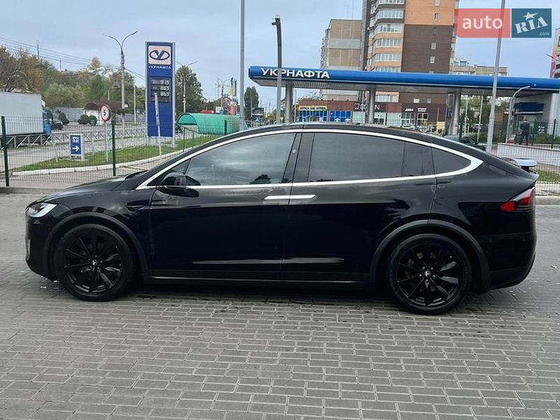 Позашляховик / Кросовер Tesla Model X 2018 в Черкасах