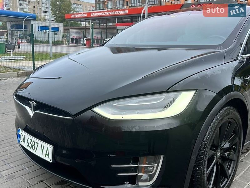 Позашляховик / Кросовер Tesla Model X 2018 в Черкасах