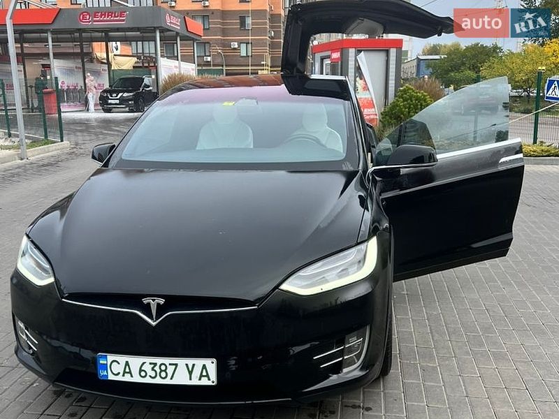 Позашляховик / Кросовер Tesla Model X 2018 в Черкасах