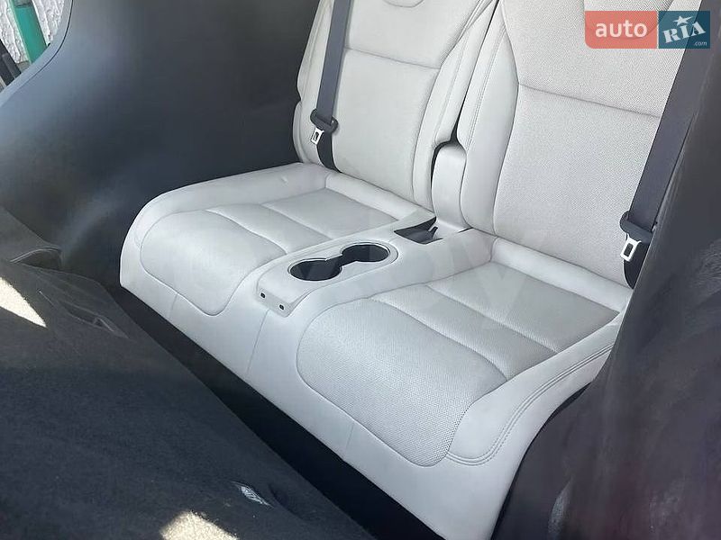 Позашляховик / Кросовер Tesla Model X 2018 в Черкасах