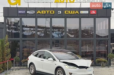 Tesla Model X  2016
