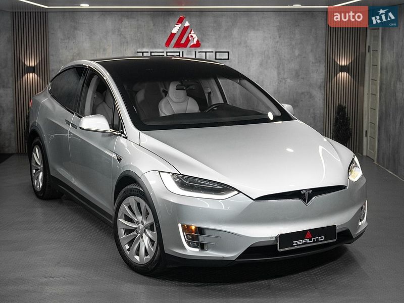 Tesla Model X 2018