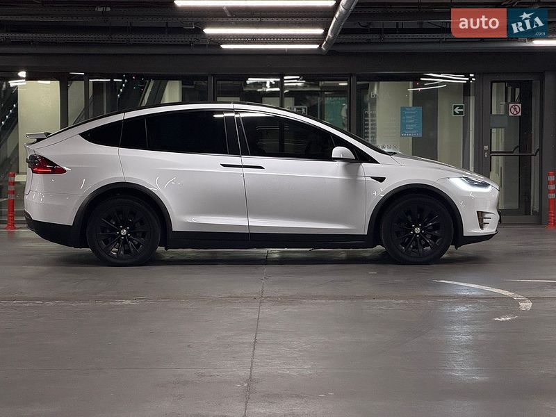 Внедорожник / Кроссовер Tesla Model X 2017 в Харькове