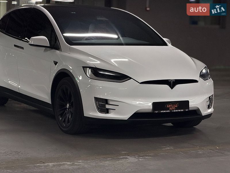 Внедорожник / Кроссовер Tesla Model X 2017 в Харькове