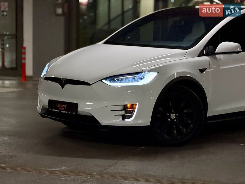 Внедорожник / Кроссовер Tesla Model X 2017 в Харькове
