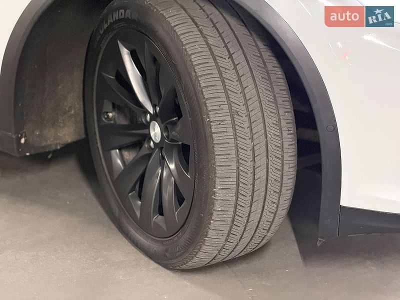 Внедорожник / Кроссовер Tesla Model X 2017 в Харькове