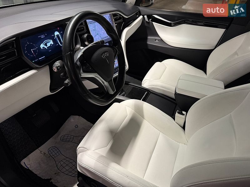 Внедорожник / Кроссовер Tesla Model X 2017 в Харькове