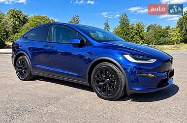 Tesla Model X  2022