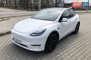 Tesla Model Y  2020