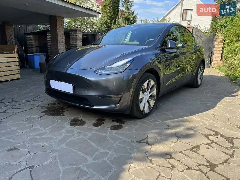 Tesla Model Y 2022