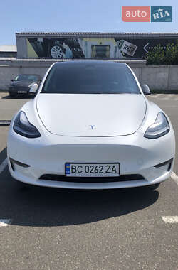 Tesla Model Y  2020