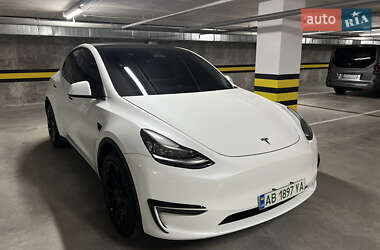 Tesla Model Y  2020