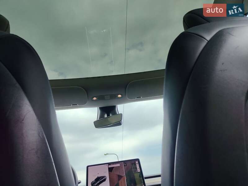 Внедорожник / Кроссовер Tesla Model Y 2020 в Днепре