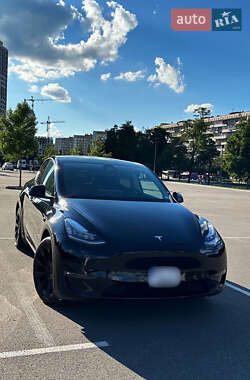 Tesla Model Y  2021
