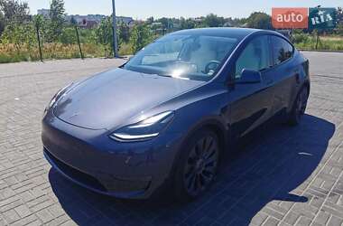 Tesla Model Y  2022