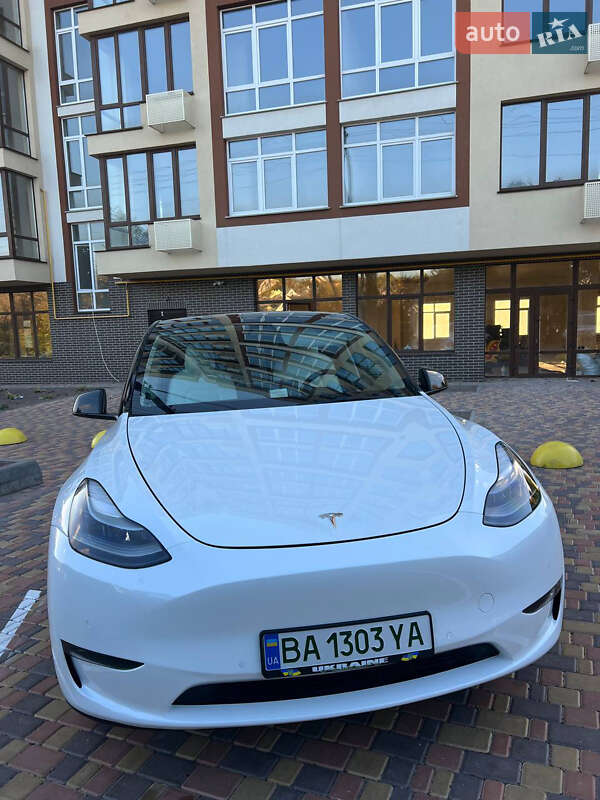 Tesla Model Y 2022 Tesla Model Y 2022
