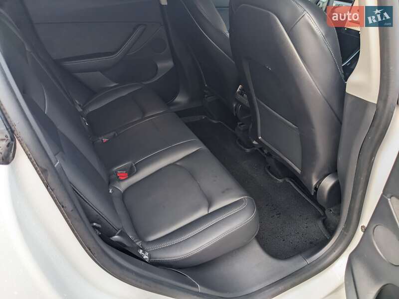 Позашляховик / Кросовер Tesla Model Y 2021 в Черкасах фото 16 Позашляховик / Кросовер Tesla Model Y 2021 в Черкасах