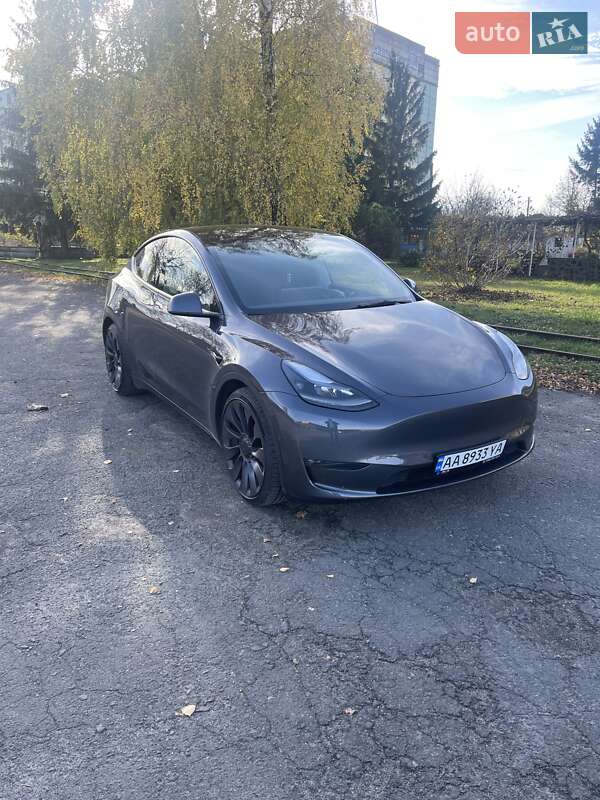 Легковые Tesla Model Y