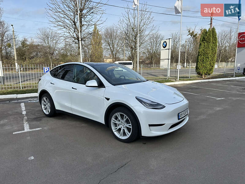 Tesla Model Y 2022