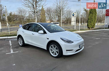 Tesla Model Y  2022