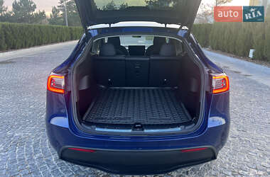 Tesla Model Y  2022