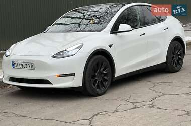 Tesla Model Y  2021