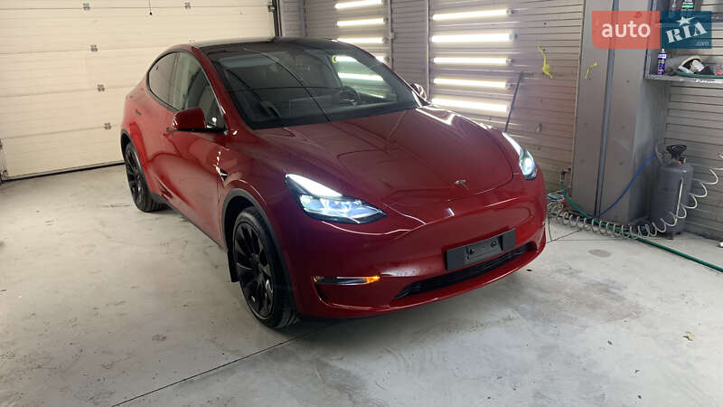 Внедорожник / Кроссовер Tesla Model Y 2023 в Киеве