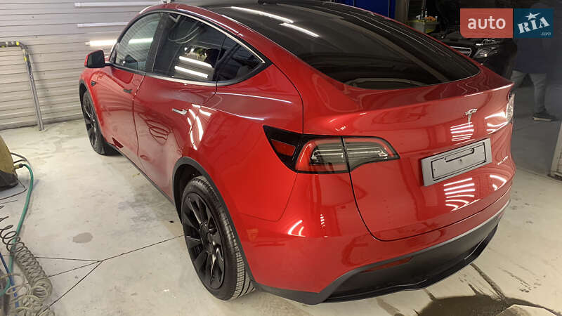 Внедорожник / Кроссовер Tesla Model Y 2023 в Киеве
