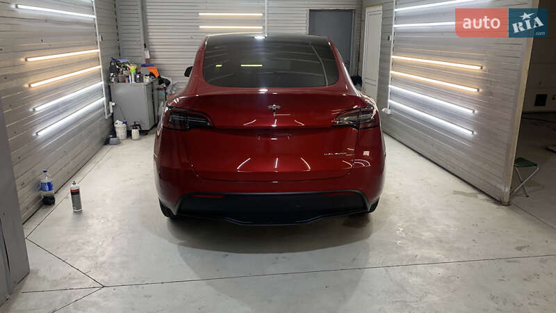 Внедорожник / Кроссовер Tesla Model Y 2023 в Киеве