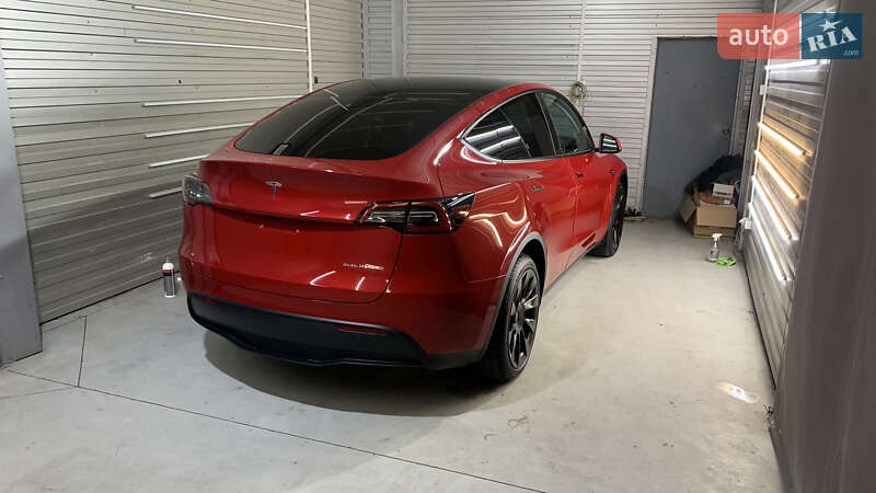 Внедорожник / Кроссовер Tesla Model Y 2023 в Киеве