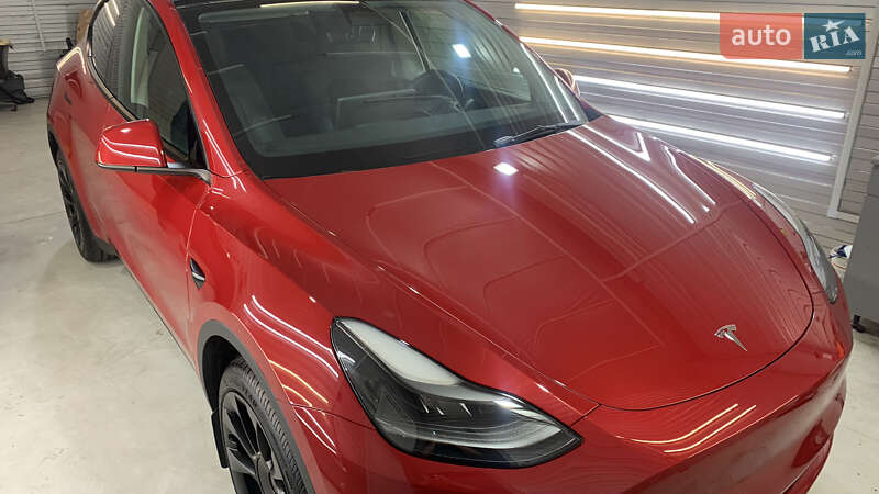 Внедорожник / Кроссовер Tesla Model Y 2023 в Киеве
