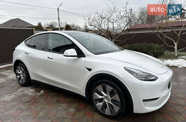 Tesla Model Y  2020