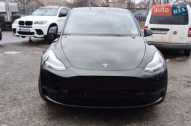 Tesla Model Y  2022