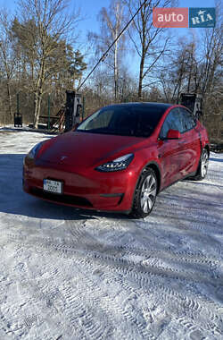 Tesla Model Y  2021