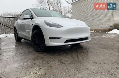 Tesla Model Y  2022