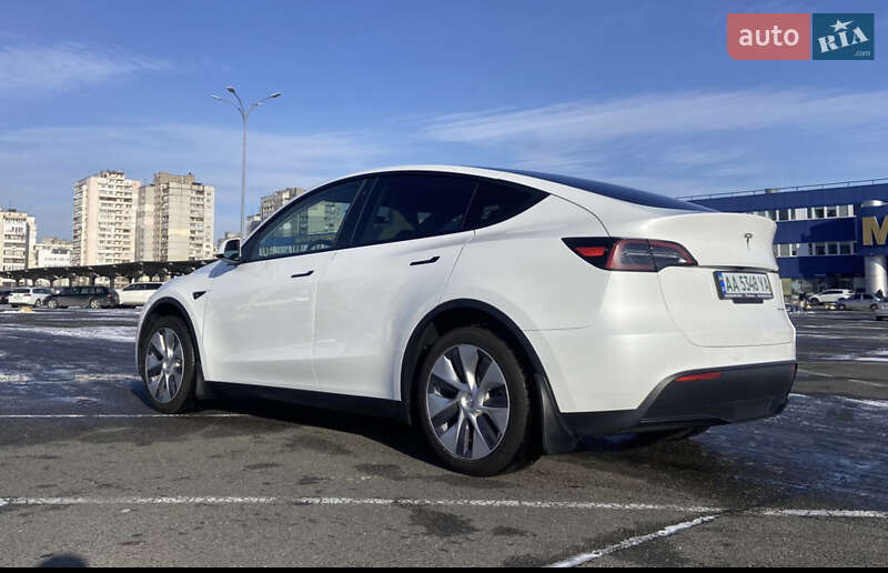 Внедорожник / Кроссовер Tesla Model Y 2021 в Самаре