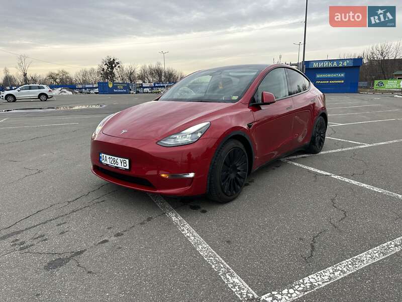 Позашляховик / Кросовер Tesla Model Y 2020 в Києві фото 12 Позашляховик / Кросовер Tesla Model Y 2020 в Києві
