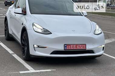 Tesla Model Y  2021