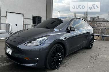 Tesla Model Y  2022