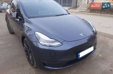 Tesla Model Y  2020