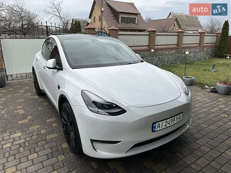 Tesla Model Y