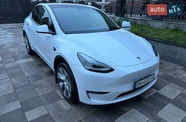 Tesla Model Y  2022