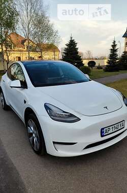 Tesla Model Y  2022